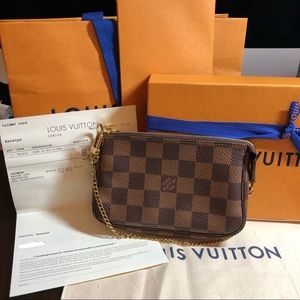 Louis Vuitton Mini Pochette Accessories